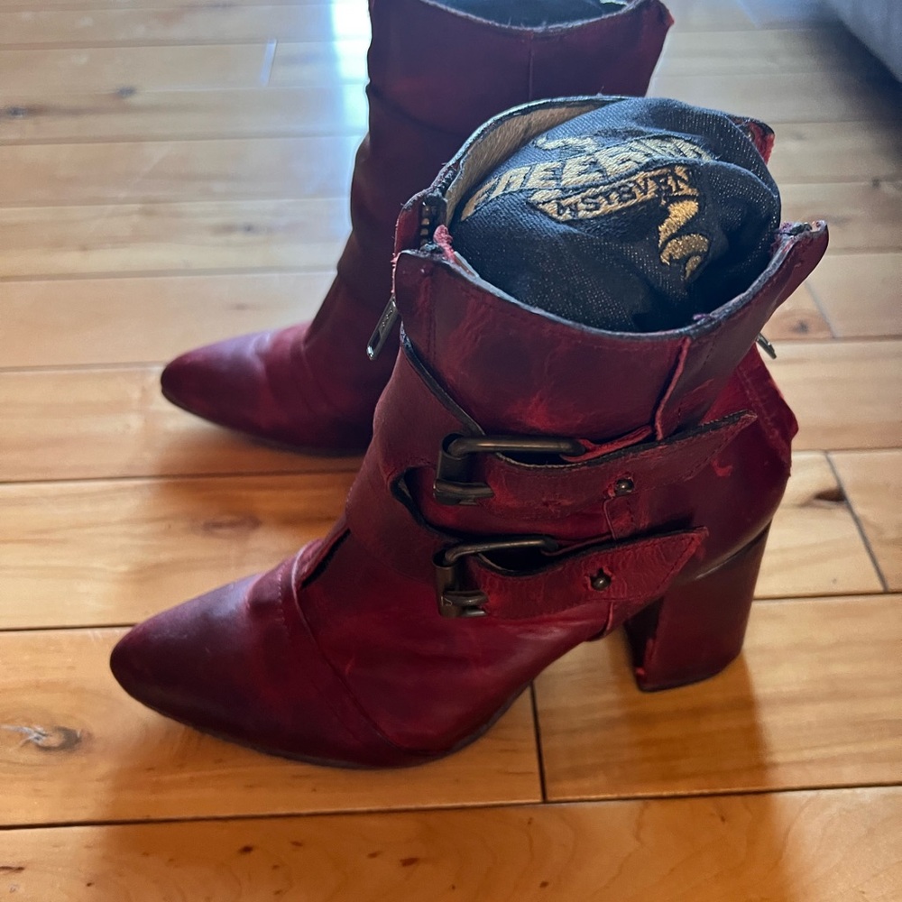 Gently Used Freebird Size 7 Red Joey Bootie - image 2